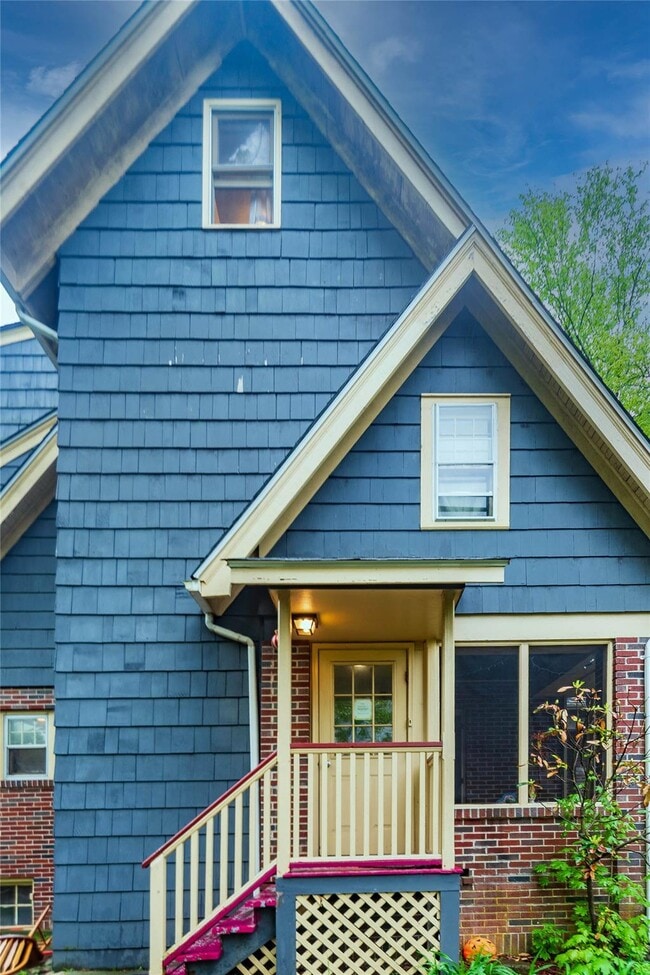 Building Photo - 38 Plattekill Ave