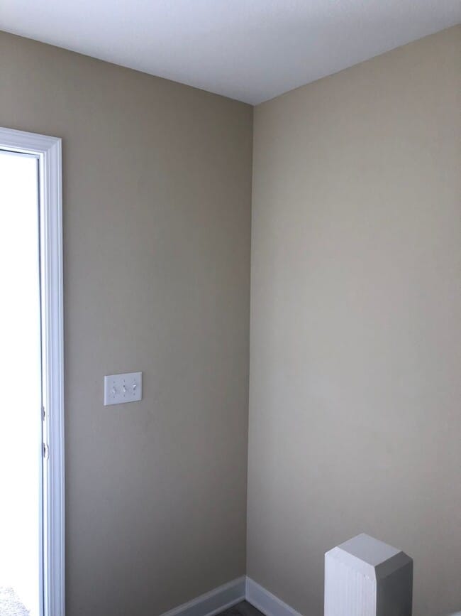 Building Photo - 3 bedroom, 2.5 bath town-home,near TAFB