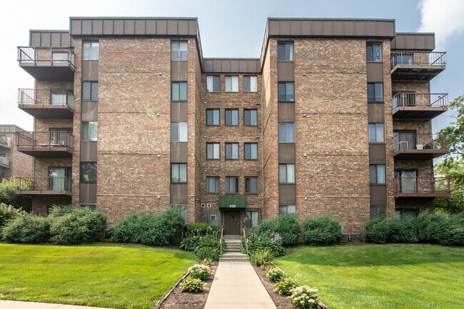 Building Photo - 430 Walnut Creek Rd