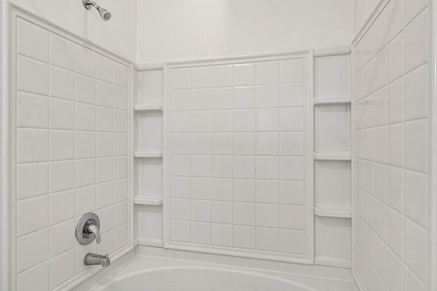 Building Photo - 1104 Meadow Fork Rd #9
