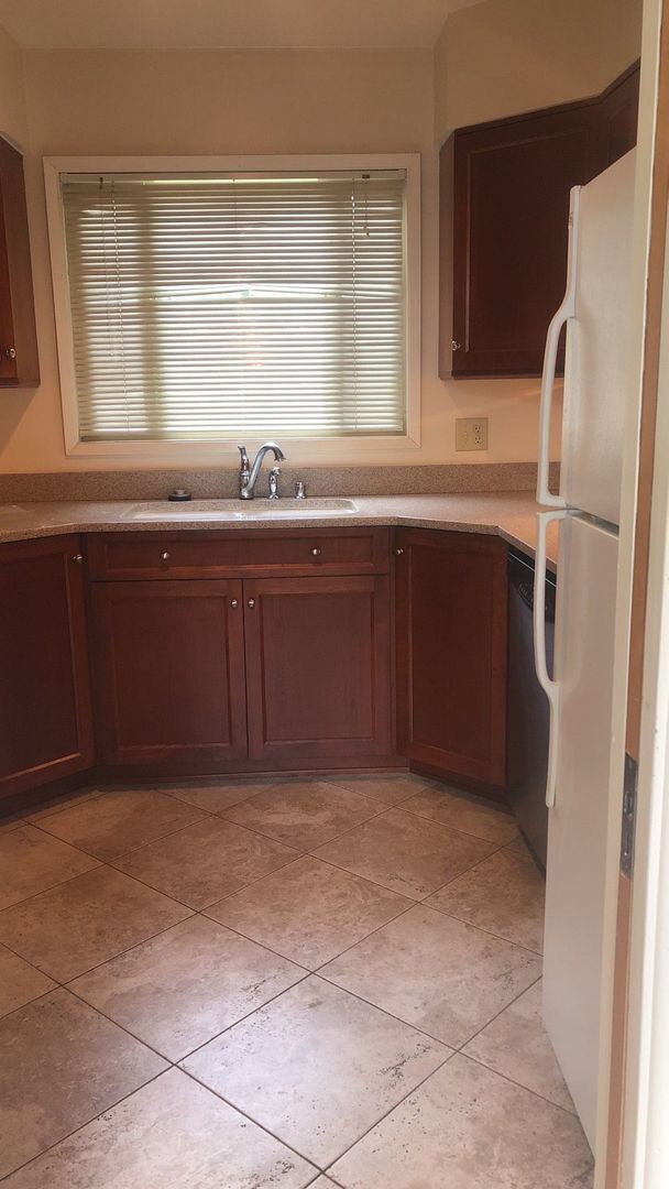 Building Photo - 1313-1315-1315 NE Harvey Rd