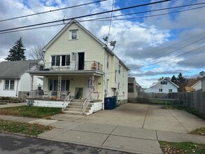 Building Photo - 48 Payne Ave