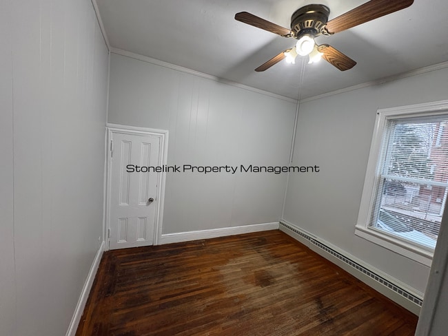 Building Photo - 15 Hawkins St