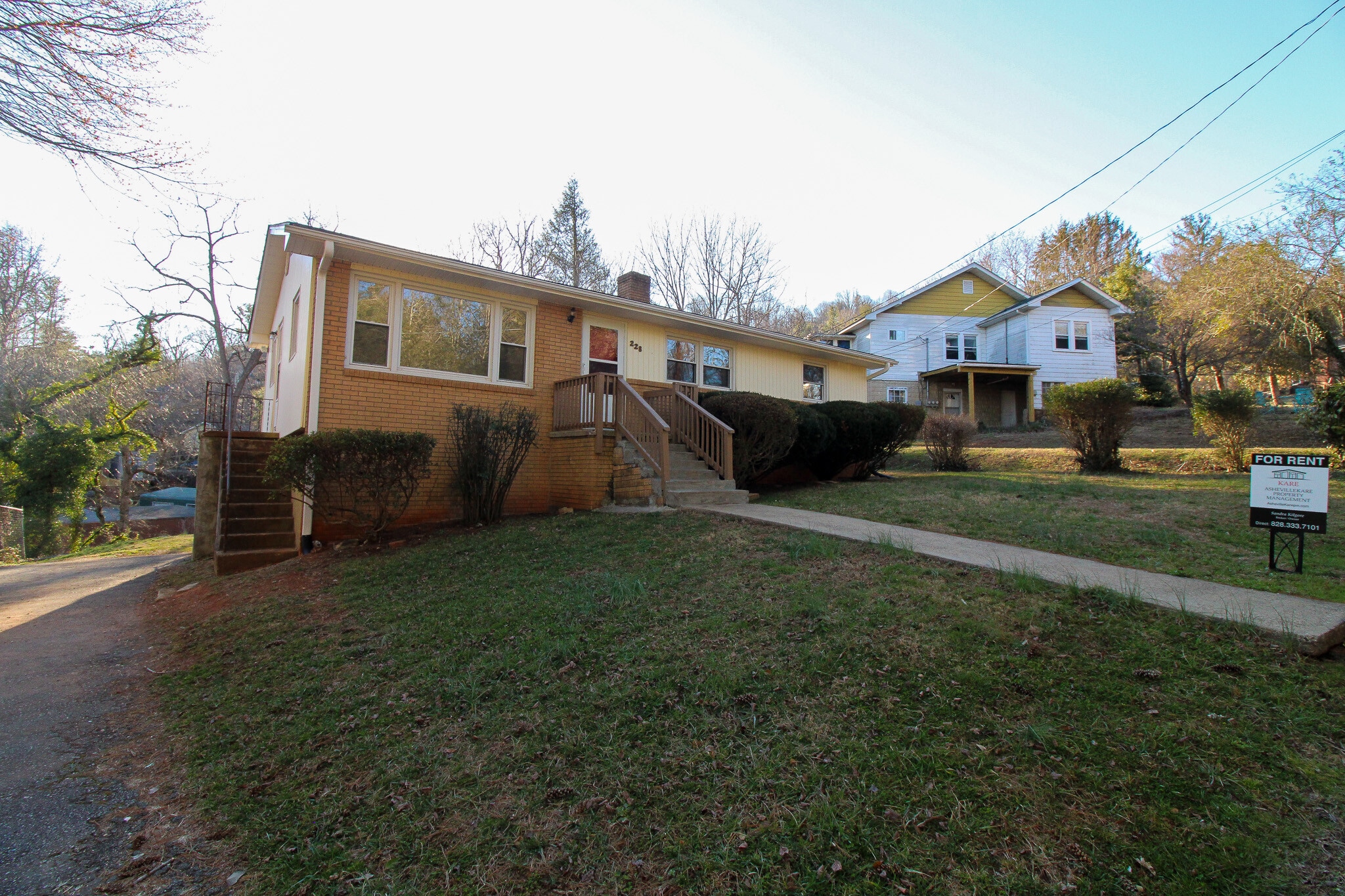 Building Photo - 228 Aurora Dr