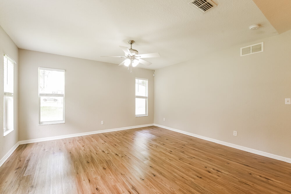 Building Photo - 35221 W Griffin Dr