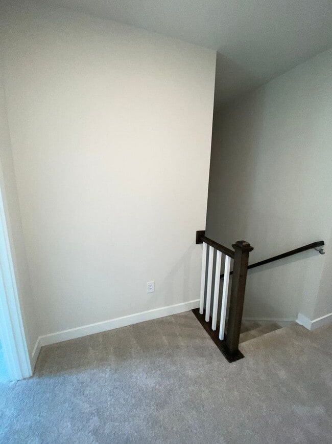 Building Photo - Edge at Azalea