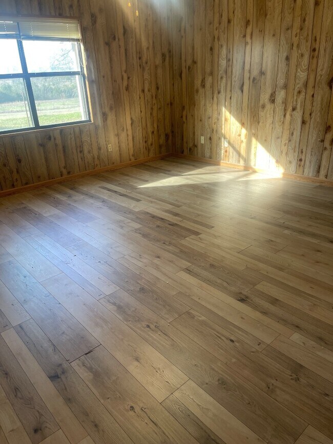 Building Photo - 2870 Fm 2659