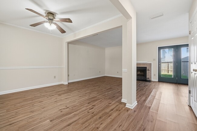 Building Photo - 3914 Wyckoff Dr