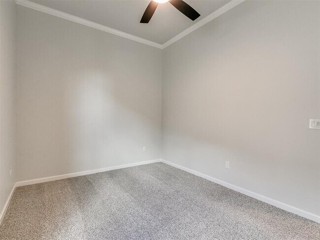 Building Photo - 2917 SW 132nd St