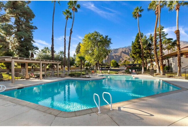 Pool Area 1 - 510 N Villa Ct