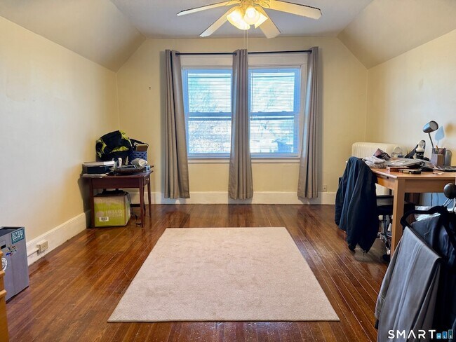 Building Photo - 804 Edgewood Ave