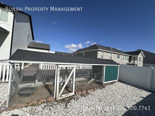 Building Photo - 4554 N Mt Ellen St
