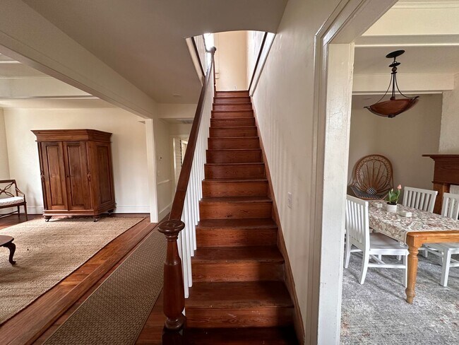 Building Photo - Historic Downtown Wilmington 3 Bedroom Home