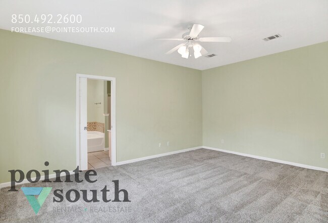 Building Photo - 1192 Longwood Dr