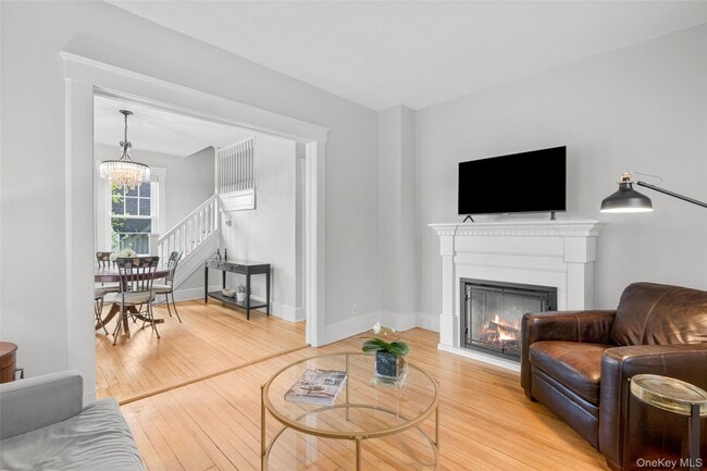 Building Photo - 49 Weaver St