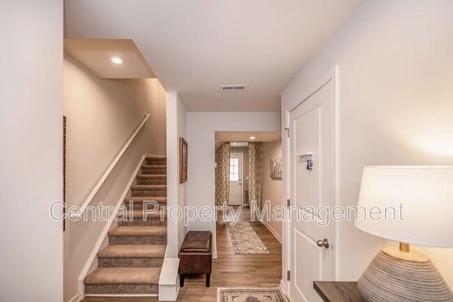 Building Photo - 225 Coldwater Creek Ct