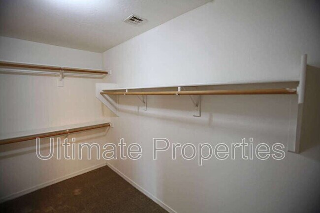 Building Photo - 15616 N 164th Ln