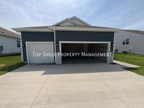 Building Photo - 1110 Northview Dr