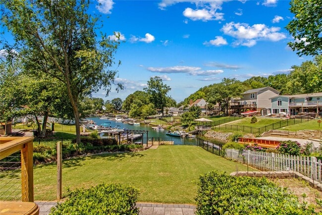Building Photo - 21112 Rio Oro Dr