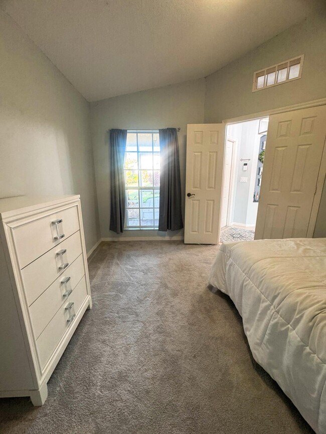 Building Photo - 532 SW Indian Key Dr