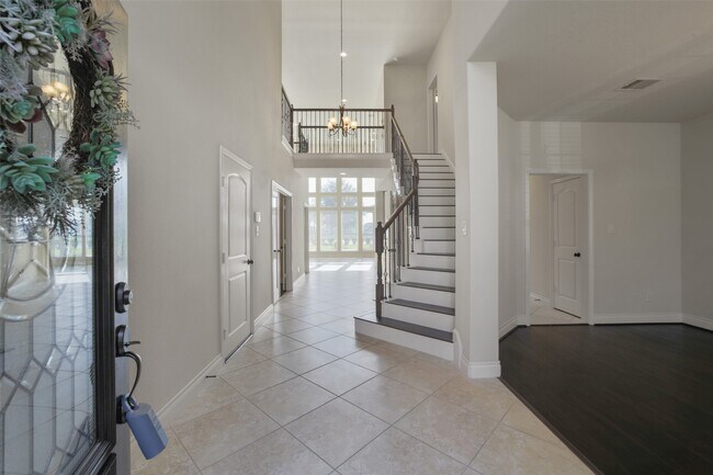 Building Photo - 2707 River Run Rd