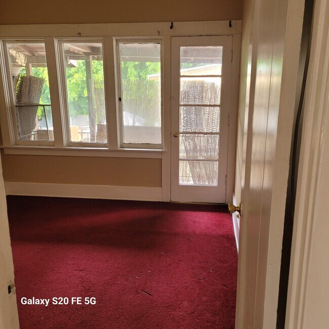 Building Photo - 1847 Wilcox Ave