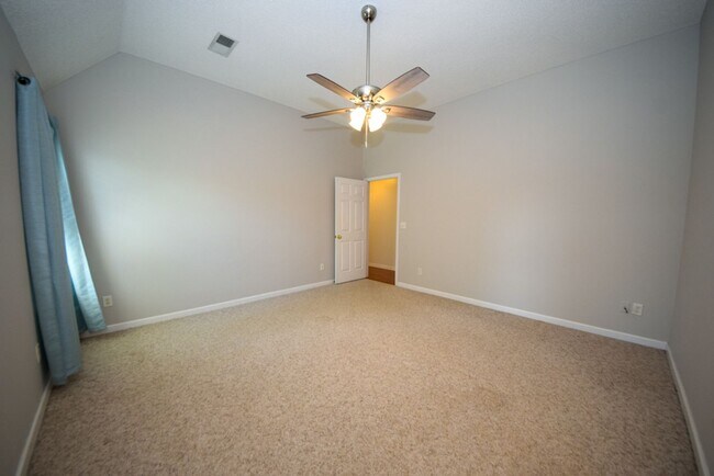 Building Photo - Gorgeous 3 bed, 2 bath with BONUS in Cordova.