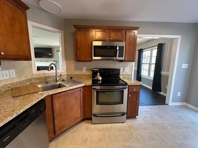 Building Photo - 66 Great Oak Ct