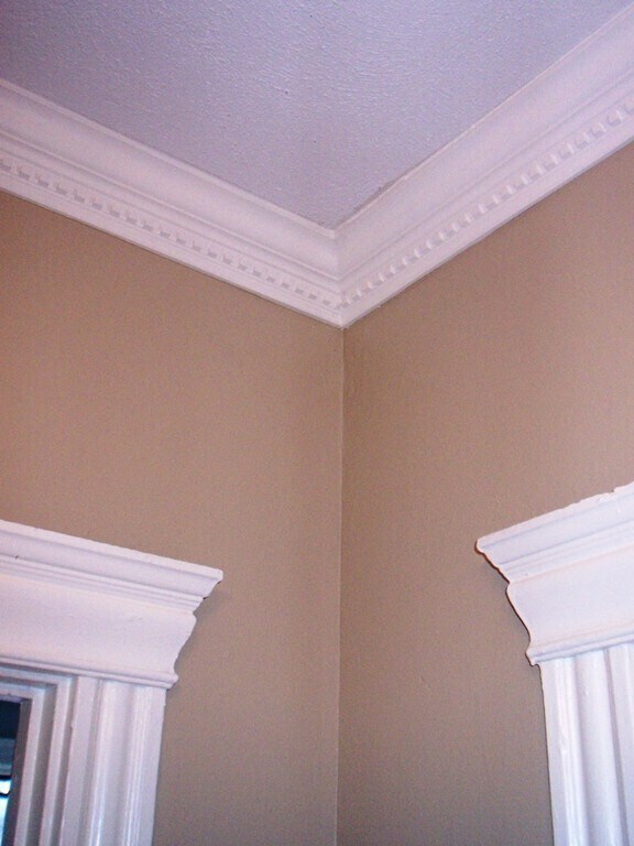 Building Photo - 61 Park Dr