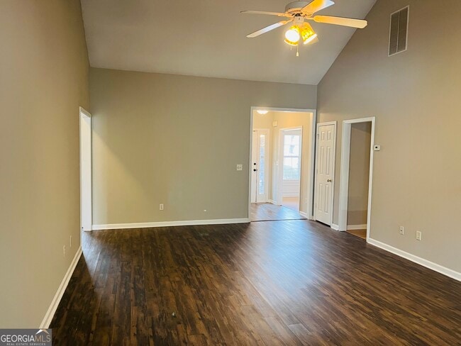 Building Photo - 50 Rock Mill Ct