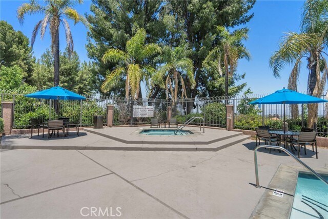 Building Photo - 2275 Del Mar Way