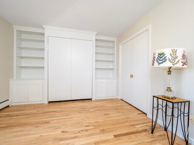 Building Photo - 21 Pent Rd