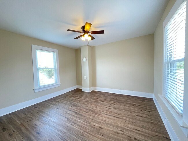 Building Photo - Lawrenceville Home with Lots of Charm and Space