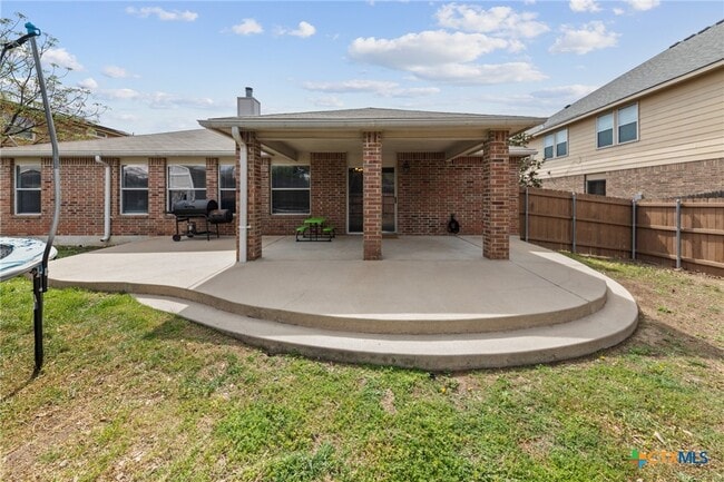 Building Photo - 103 Lone Shadow Dr
