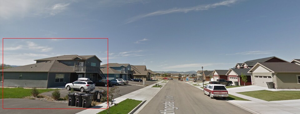 Outside and street area - 225 Northgate Loop