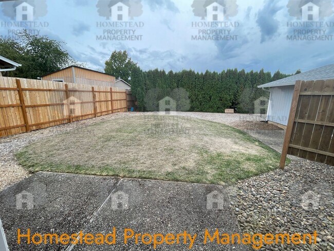 Building Photo - 659