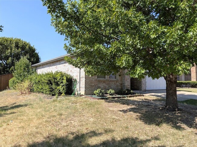 Building Photo - 1736 Carolina Ridge Way