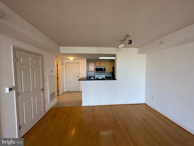 Building Photo - 2726 Gallows Rd