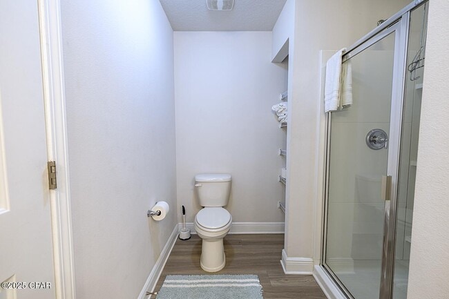 Building Photo - 1882 Pointe Dr