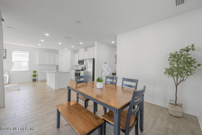 Building Photo - 1043 Cedar Slough Dr