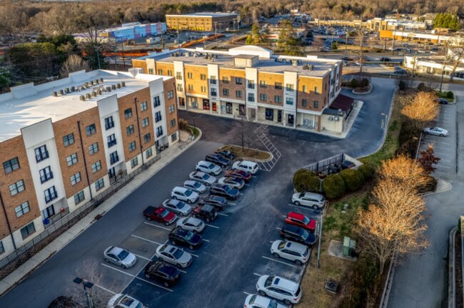 Building Photo - 2920 Martinsville Rd