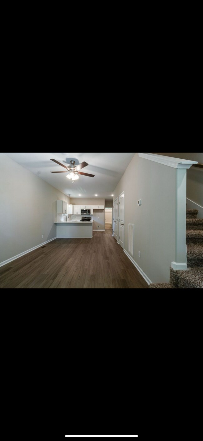 Building Photo - 65 W Fork Dr