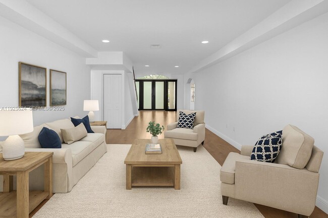 Building Photo - 832 Wallace St