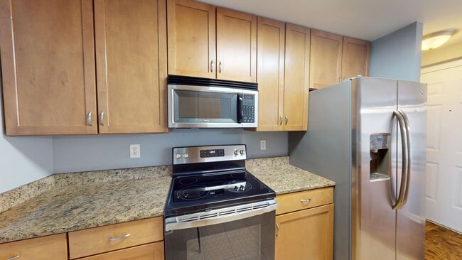 Building Photo - 2 bed/2 bath NoDa 2 story for lease