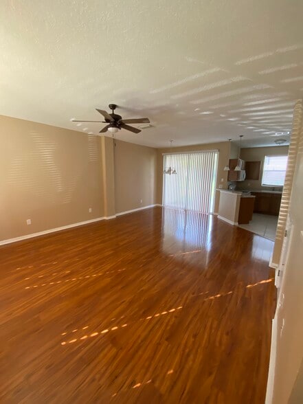Building Photo - 12319 Country White Cir