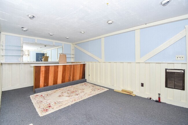 Building Photo - 36 Whittier Rd