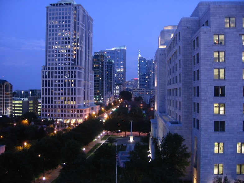 Building Photo - 1080 Peachtree St NE