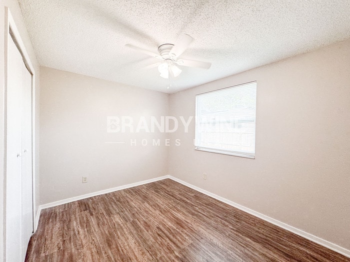 Building Photo - 3026 Mangrove Ave