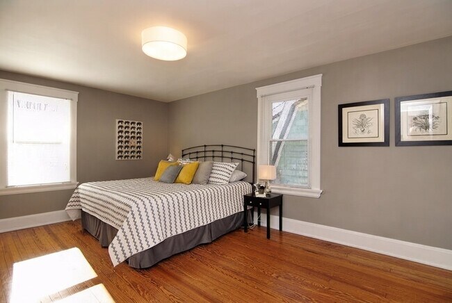 Building Photo - 4067 Paxton Ave