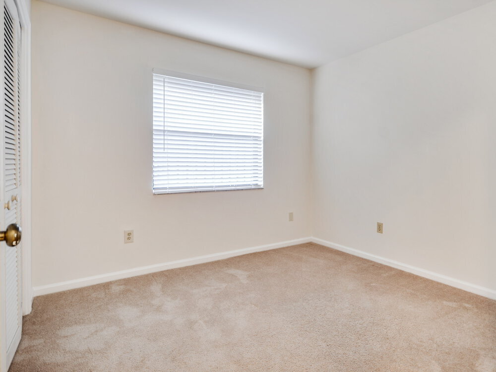 Building Photo - 14465 Larkspur Ln